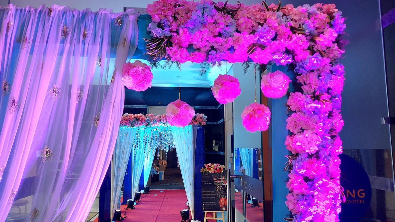 Novotel Chennai Sipcot מראה חיצוני תמונה Wedding decoration