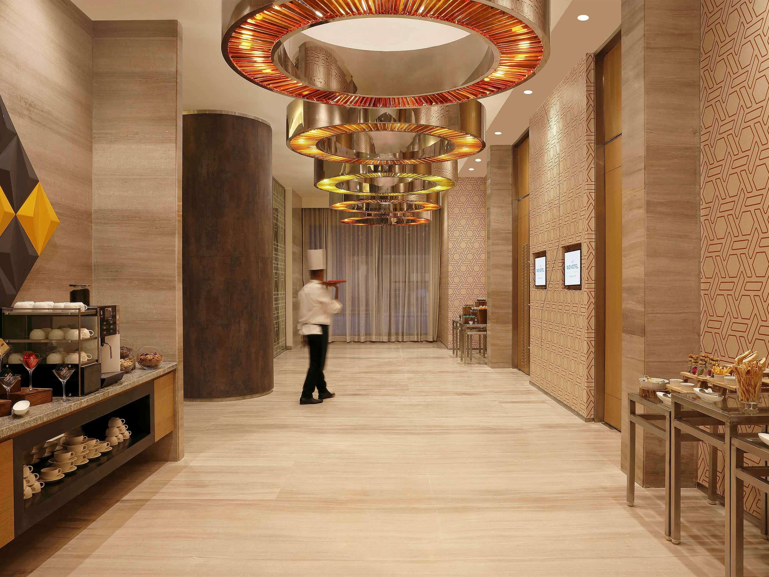 Novotel Chennai Sipcot מראה חיצוני תמונה The lobby